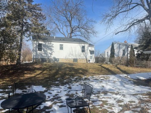 9319 Schlinger Ave, Milwaukee, WI 53214-1236