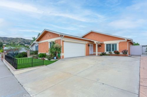 1631 Yosemite Ave, Simi Valley, CA 93063-4245