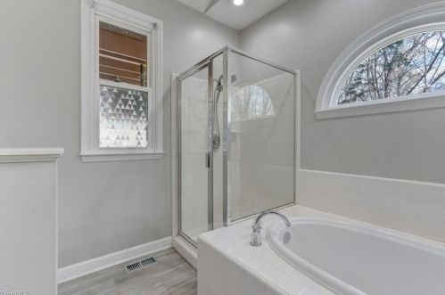 5296 Beechmont Dr, Greensboro NC  27410-9556 exterior