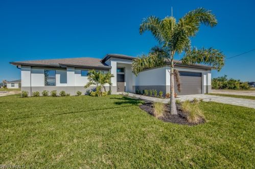 1908 12th St, Cape Coral, FL 33991-0026