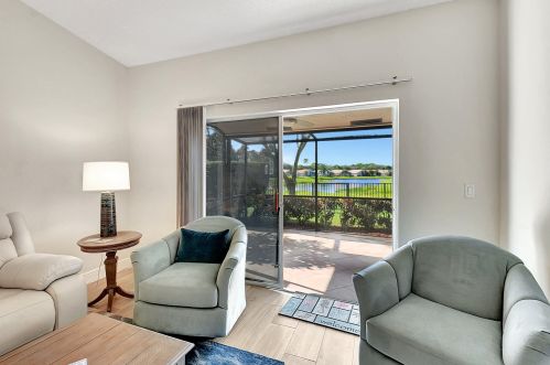 5102 Toscana Trl, Boynton Beach FL  33437-2038 exterior