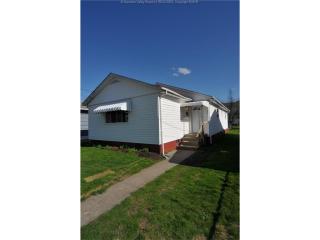 302 97th St, Charleston, WV 25315-1839