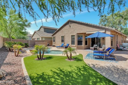 35205 30 Dr, Phoenix AZ 85017-4157 exterior