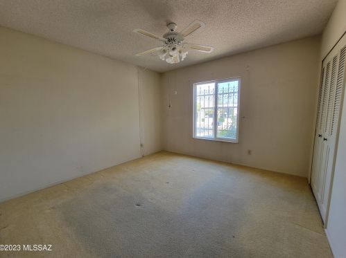 9008 Palms Park Dr, Tucson AZ  85715-5643 exterior