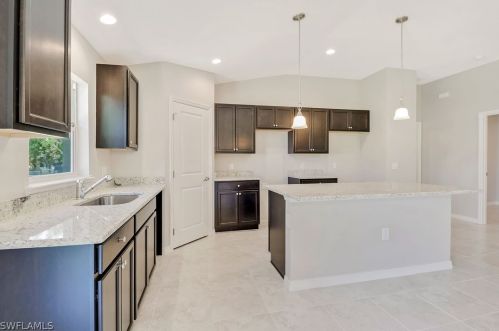 2916 46th St, Lehigh Acres, FL 33976-4765
