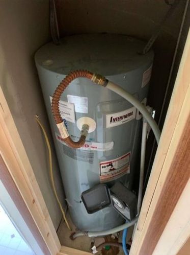 525 Liberty Rd, Grove City PA  16127-3849 exterior