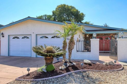 673 Woodland Dr, Pismo Beach, CA 93420-4251