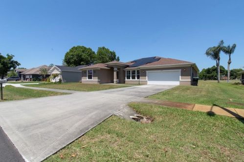 20651 Netherland St, Orlando, FL 32833-4351