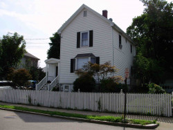 99 Faxon St, Newton, MA 02458-1062
