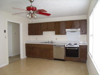 1345 Chilton Dr, Fayetteville NC  28314-5409 exterior