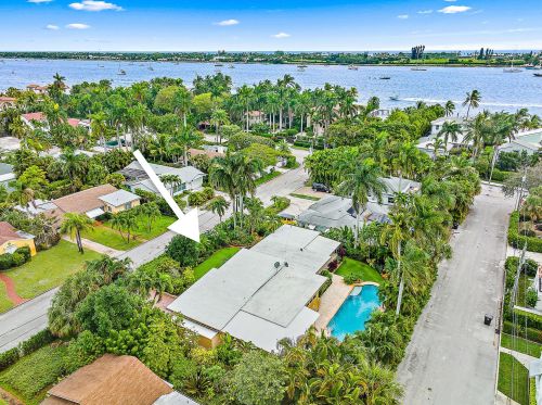 216 32nd St, West Palm Beach, FL 33407-4906