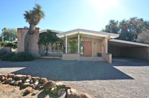 851 Samalayuca Dr, Tucson, AZ 85704-3219