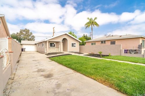 5477 Myrtle Ave, Long Beach, CA 90805-5445