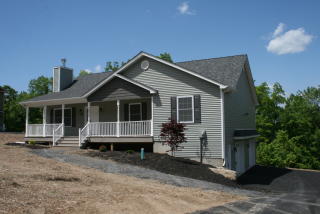 35 Rebecca Dr, Middletown NY  10940-8607 exterior