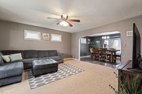 657 2nd Ave, West Bend WI  53095-4013 exterior