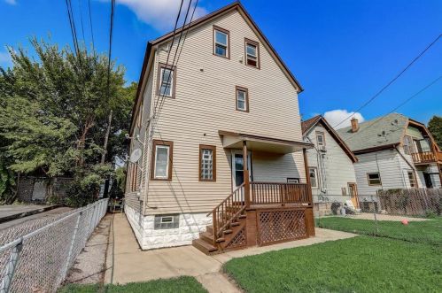 1654 58th St, Milwaukee WI 53214-5115 exterior