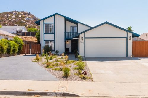 10345 Fasano Dr, Lakeside, CA 92040-2228