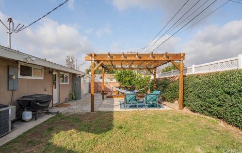 523 Devon Rd, Orange CA  92868-4148 exterior