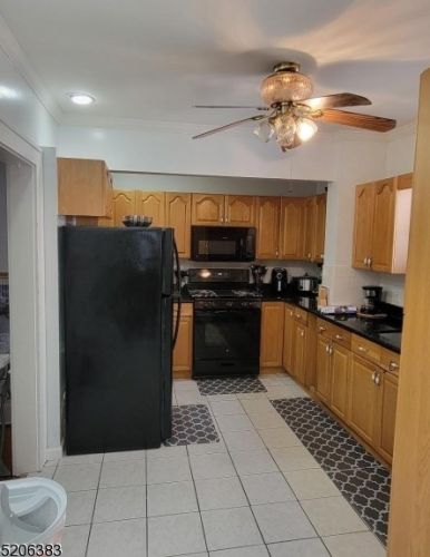281 Dodd St, East Orange NJ  07017-1710 exterior