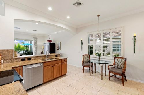 14255 Manchester Cir, Naples FL  34114-7221 exterior