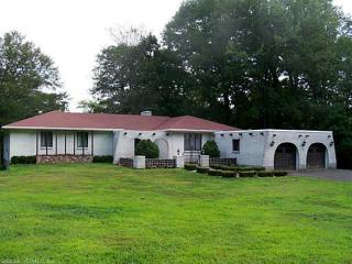 39 Laurel Ln, Waterbury, CT 06712-1411