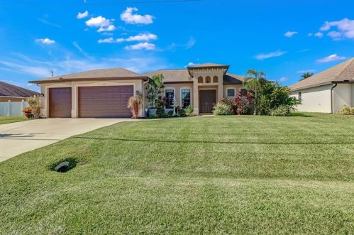 404 18th Ave, Cape Coral, FL 33909-2720