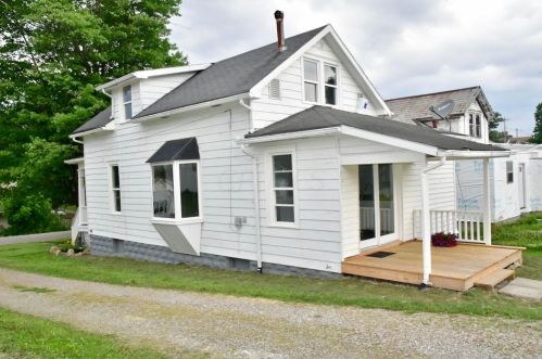 412 White Oak Ave, Zanesville OH  43701-5143 exterior