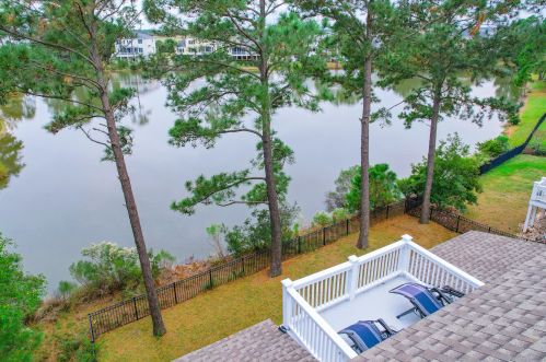 2601 Crooked Stick Ln, Mount Pleasant SC  29466-8738 exterior