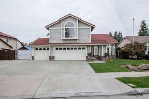 1132 Halifax Ave, Clovis, CA 93611-7143