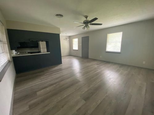 504 6th St, Midlothian TX  76065-2608 exterior