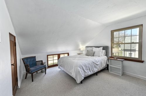 2110 91st St, Milwaukee WI  53226-2604 exterior