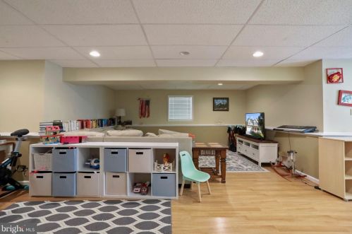 436 Spyglass Hill Dr, Charles Town WV  25414-4053 exterior