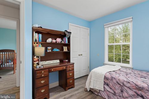 6229 Spg Knl Dr, Harrisburg PA 17111-6862 exterior