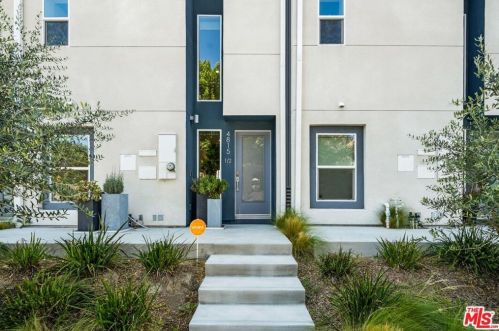 4815 Craner Ave, North Hollywood, CA 91601-4648