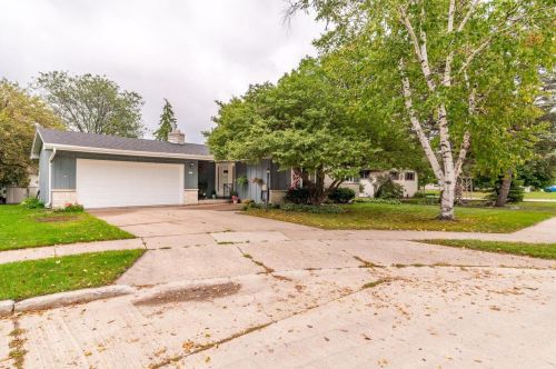 1610 6th Ave, Oshkosh WI  54902-5506 exterior