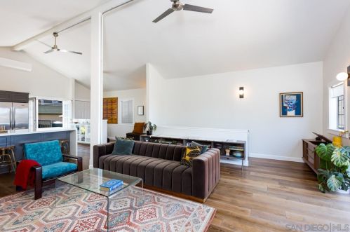 1407 Edgemont St, San Diego CA 92102-1210 exterior