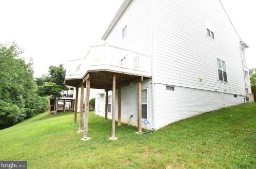 1304 Graham Dr, Fredericksburg VA  22401-2650 exterior