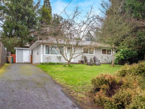 16822 Gordon St, Portland, OR 97267-4934