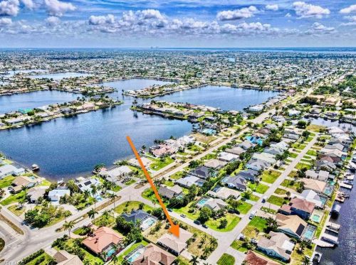 721 56 St, Cape Coral FL  33914-7224 exterior