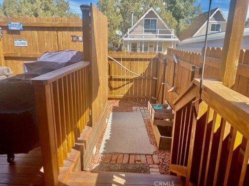 2135 State Ln, Big Bear City CA  92314-9698 exterior