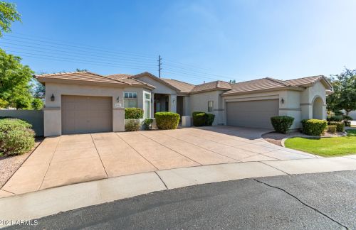 2041 Marlin Dr, Chandler, AZ 85286-6786