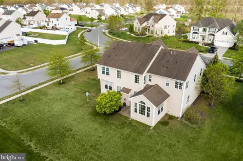 7 Westbury Dr, Berlin Boro NJ  08009-9681 exterior