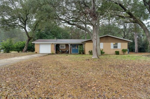 803 Bradford Dr, Fort Walton Beach, FL 32547-3208