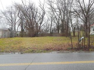 1215 Harper Ave, Maryville, TN 37804-3204