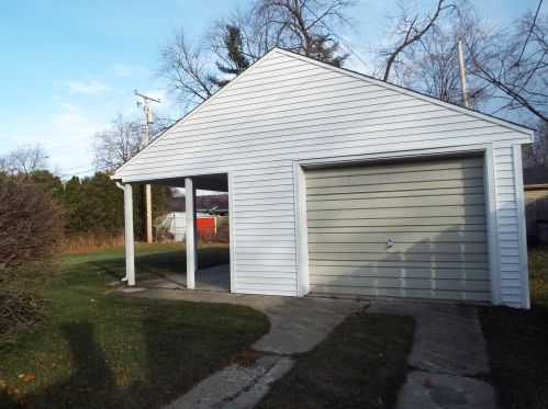 7535 20th Ave, Kenosha, WI 53143-5802