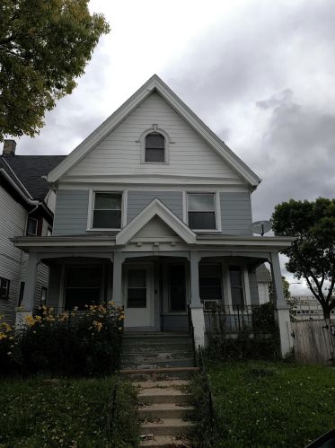 2406 Highland Ave, Milwaukee, WI 53233-1025