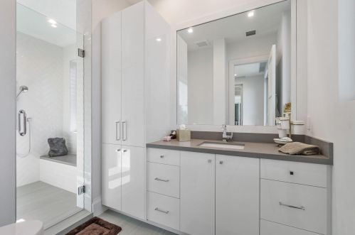 1739 Royal Palm Way, Boca Raton FL  33432-7441 exterior