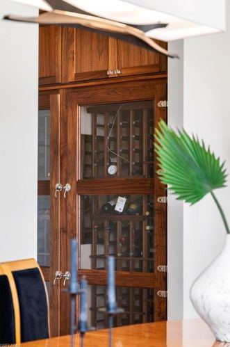 1266 Cobia Ct, Naples FL  34102-1549 exterior