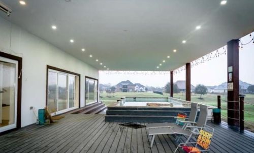 703 Leaning Oak Trl, Richmond TX  77406-4653 exterior