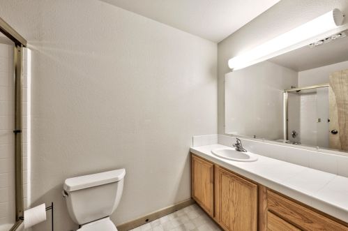 16695 Ski Slope Way, Truckee CA  96161-8000 exterior